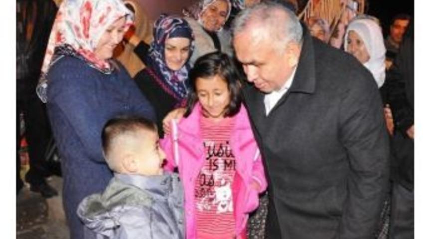 Başkan Tollu Se&ccedil;im Gezilerine Devam Ediyor