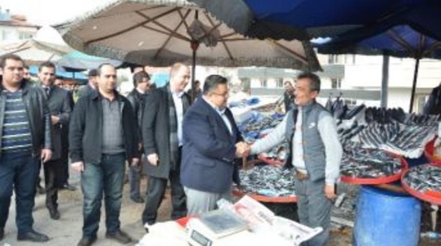 Başkan Selim Yağcı Pazarcı Esnafını Ziyaret Etti