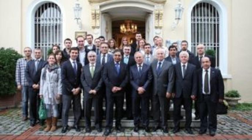 Yt&uuml;&rsquo;de End&uuml;striyel Ar-ge Ve Teknoloji Y&ouml;netimi Eğitimi