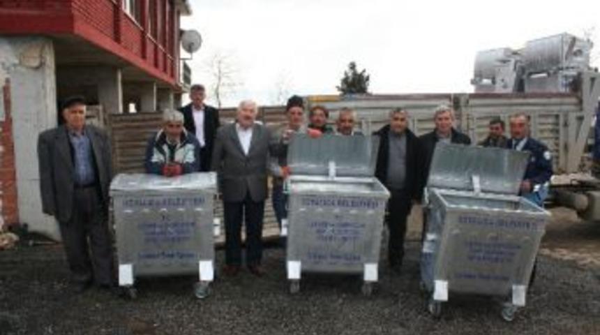 Boyalıca'da &Ccedil;&ouml;p Konteynırları Yenilendi