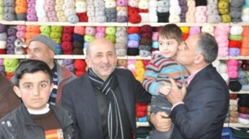 Ak Parti Yahyalı Belediye Başkan Adayı Esat &Ouml;zt&uuml;rk Ziyaretlerini S&uuml;rd&uuml;r&uuml;yor