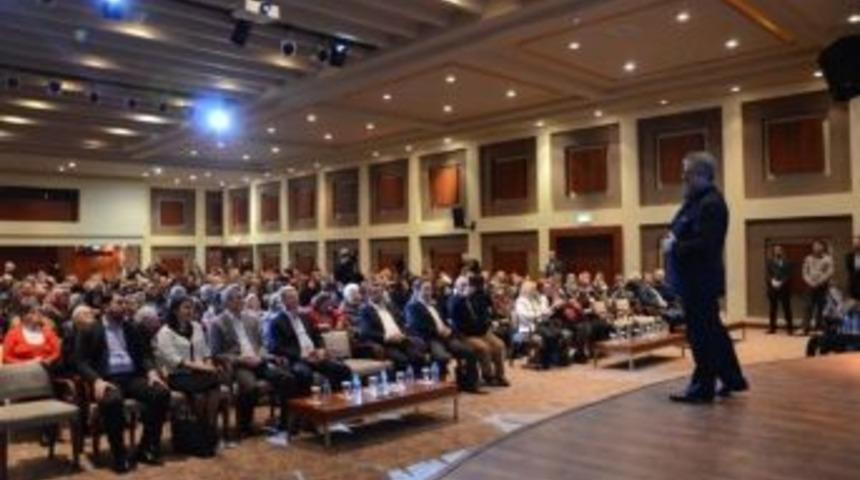 Ahmet Maranki &Ccedil;anakkale&rsquo;de Konferans Verdi