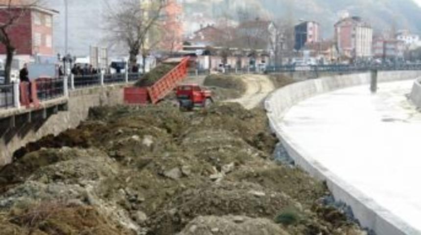 İnebolu'da &Ouml;rnek Dere Islah Projesine Başlandı