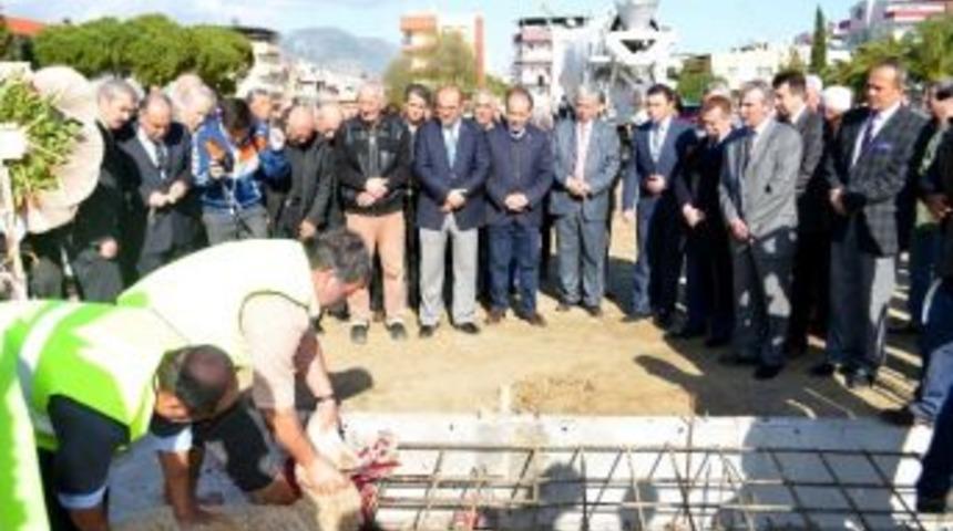 S&ouml;ke&rsquo;de Kapalı Spor Salonu Temeli Atıldı