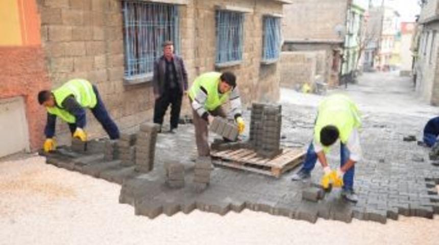 Şahinbey Belediyesi 5 Mahallede Birden Kilittaşı &Ccedil;alışması Yapıyor