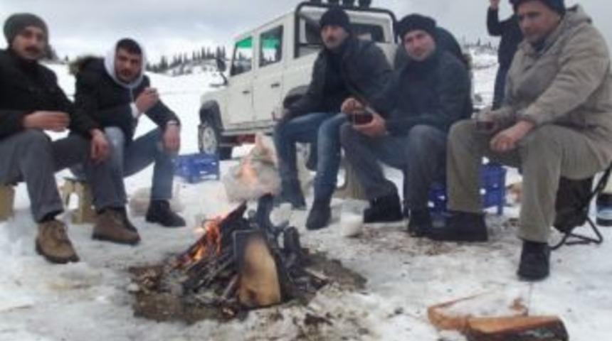 Giresunlu Maceracıların Yaylada Kış Keyfi