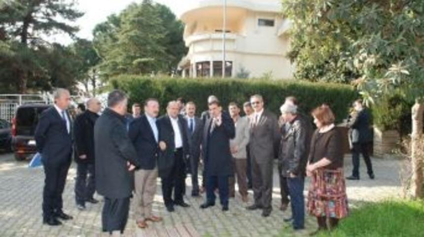 Başkan Doğan Ve Bakan Işık K&uuml;lt&uuml;r Tepesi'ni Gezdi