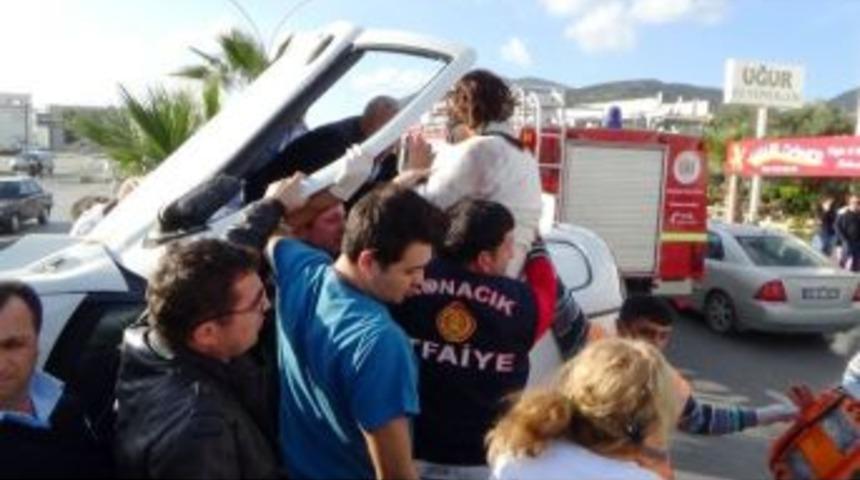 Temizlik Aracına &Ccedil;arpmamak İ&ccedil;in Takla Attı: 1 Yaralı