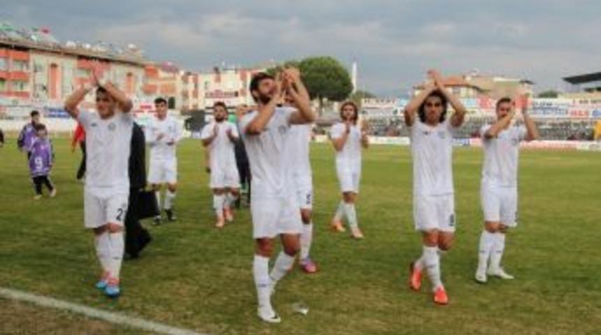Nazilli Belediyespor, Zirve İddiasını S&uuml;rd&uuml;recek
