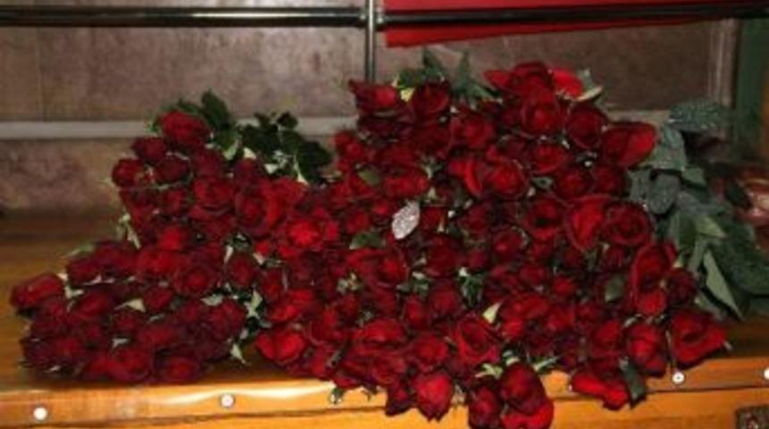 (&ouml;zel Haber) Sevgililer G&uuml;n&uuml;'ne G&uuml;mr&uuml;k Engeli