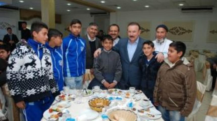 Spor Kul&uuml;plerinden Başkan Doğan&rsquo;a Tam Destek