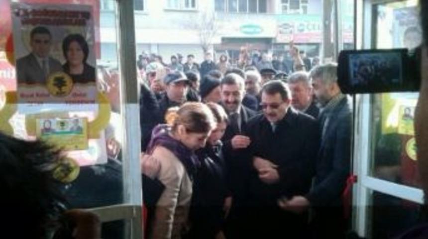 Bdp Doğubayazıt Ta Se&ccedil;im B&uuml;rolarının A&ccedil;ılışını Yaptı