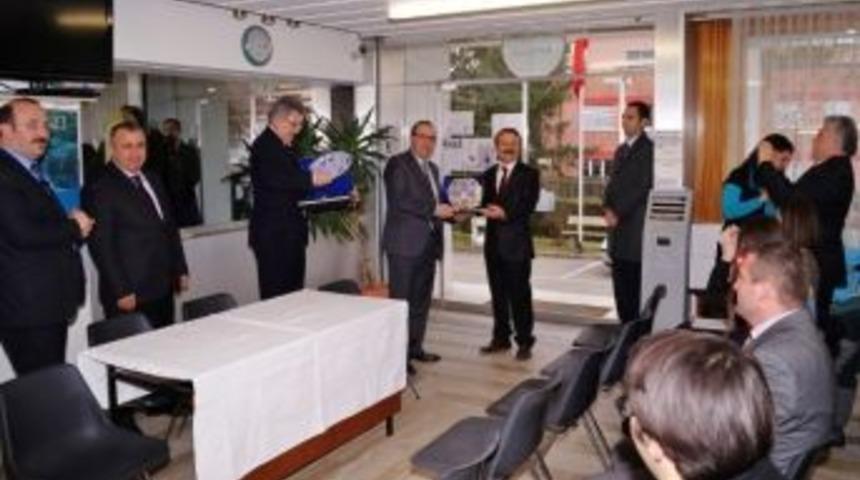 As&uuml; Heyeti İsvi&ccedil;re&rsquo;de D&uuml;zenlenen Konferansa Katıldı