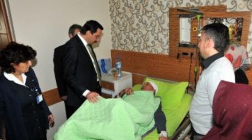 Başkan Ak&rsquo;tan Hastaneye Moral Ziyareti