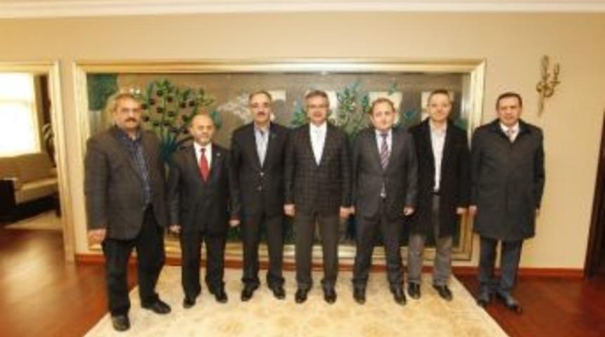 Başkan K&ouml;şker G&uuml;m&uuml;şhaneliler Vakfı'nı Ağırladı