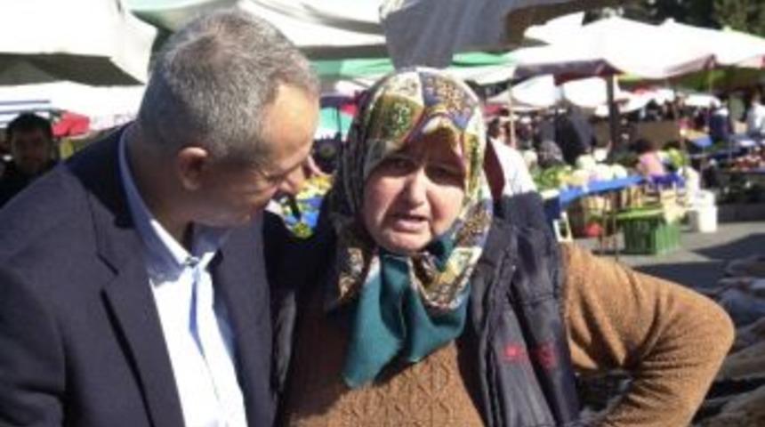 İsmail Yaşar Oğuz Pazar Yerini Gezdi