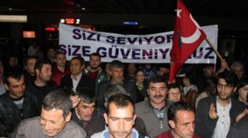 Karaosmanoğlu'nun Aday G&ouml;sterilmemesi Tepki Topladı