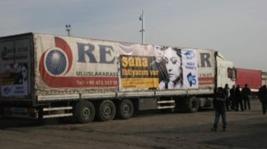 Suriye'ye Yardım Kampanyası S&uuml;r&uuml;yor