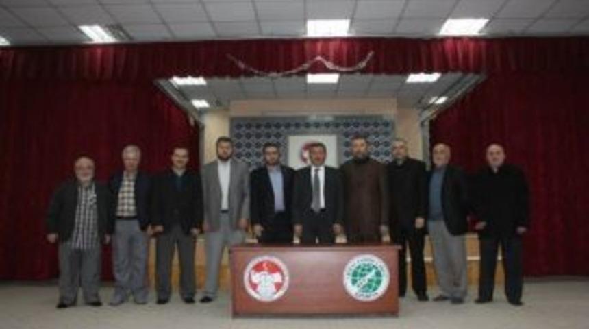 Vali Yılmaz Anadolu Aile Derneği'ni Ziyaret Etti