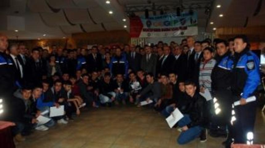 Aydın&rsquo;da Polis 200 &Ccedil;ocuğa Sahip &Ccedil;ıkacak