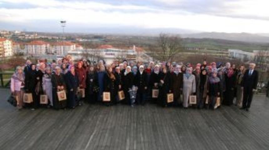 Taraklılı Kadınlar Hizmetleri Gezdi