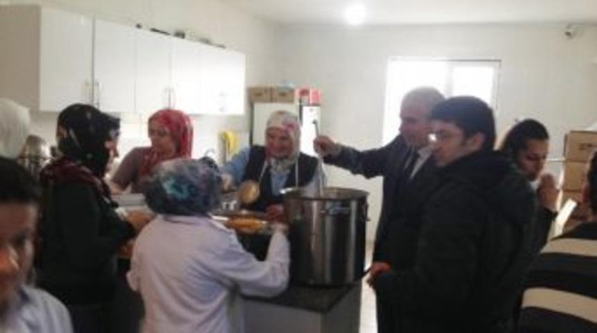 Başkan Yenihan&rsquo;dan Fabrika Ziyareti