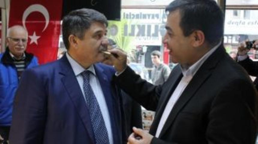 Başkan Orhan K&ouml;fte Tezgahının Başına Ge&ccedil;ti