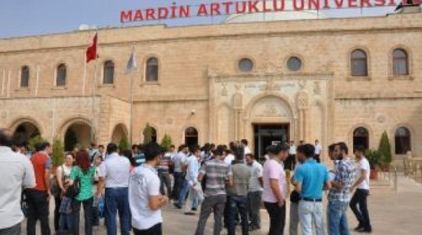 Ma&uuml;&rsquo;den &Ouml;ğretmen Adaylarına Pedagojik Formasyon Eğitimi