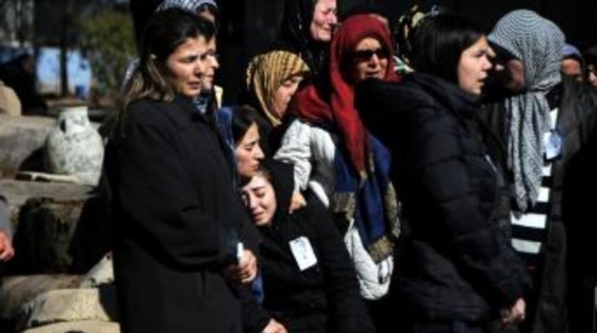 Okul Yolunda &Ouml;len &Ouml;ğretmene Son G&ouml;rev