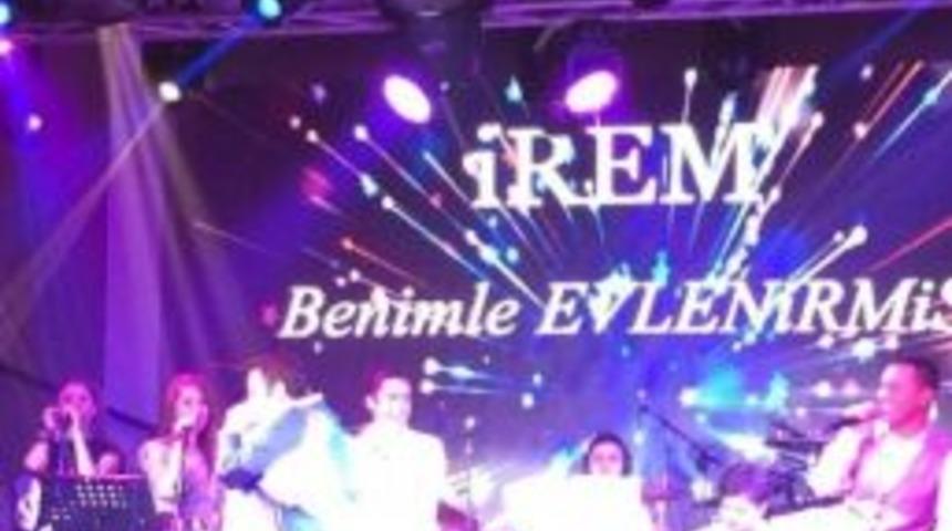 Serdar Orta&ccedil; Hayranlarını D&uuml;ğ&uuml;n&uuml;ne Davet Etti