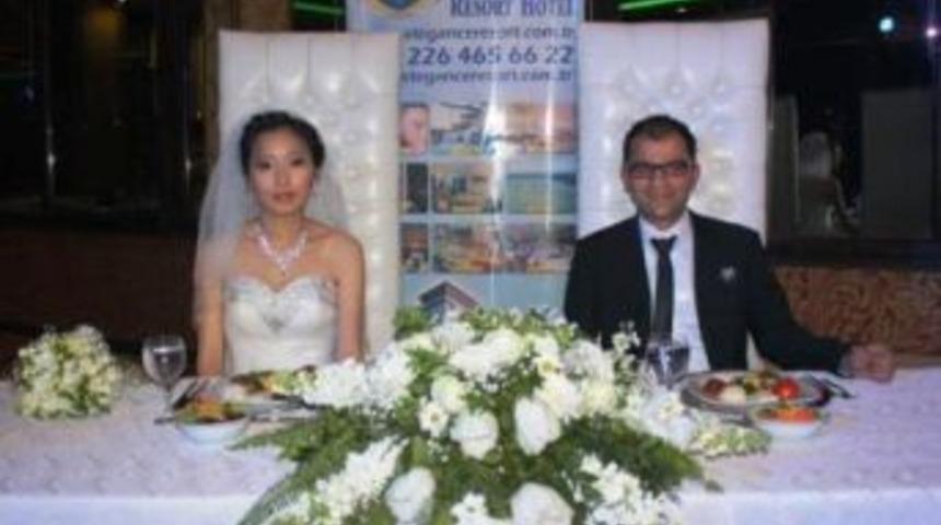 &Ccedil;in'den Karam&uuml;rsel'e gelin geldi