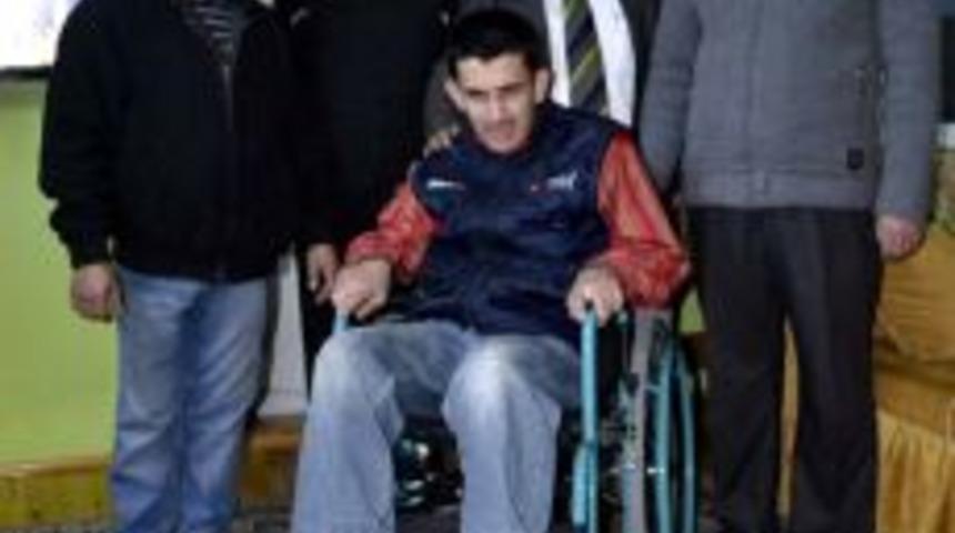 25 yıl sonra tekerlekli sandalyeye kavuştu