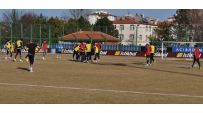 Kayseri Erciyesspor, Akhisar Belediyespor Ma&ccedil;ı Hazırlıklarını S&uuml;r&uuml;yor