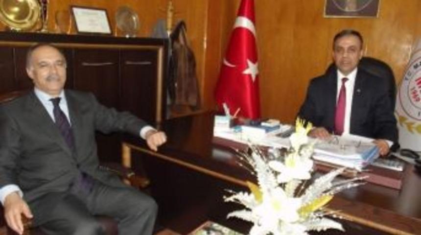 İ&uuml; Rekt&ouml;r&uuml; Prof. Dr. Cemil &Ccedil;elik&rsquo;ten Ticaret Borsası&rsquo;na Ziyaret