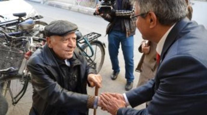 Ak Partili Kaya Sıkılmadık El Bırakmıyor