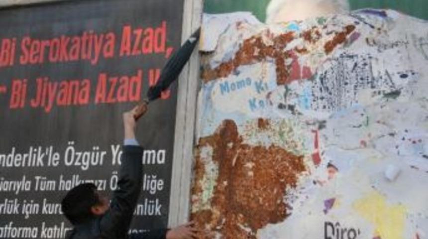 Bdp'li Belediye İnat Etti, Polis &Ouml;calan'ın Posterlerini Yırttı