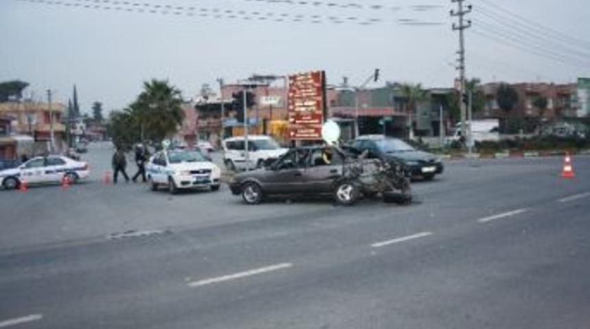 Tarsus'ta Kaza: 5 Yaralı