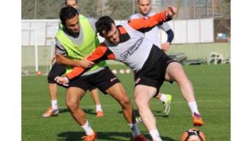 Adanaspor'lu Tiago; &rsquo;&rsquo;bir Haftada 9 Puan Hedefliyoruz&rsquo;&rsquo;