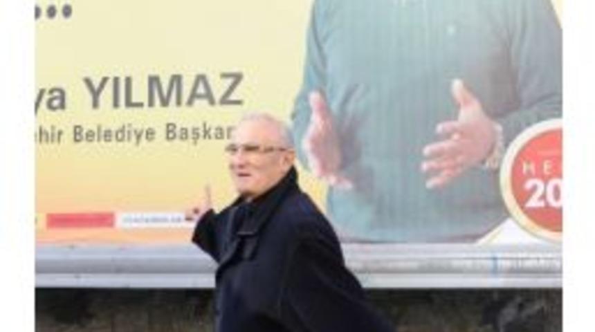 Yılmaz&rsquo;a Bulvar Esnafından Yoğun İlgi