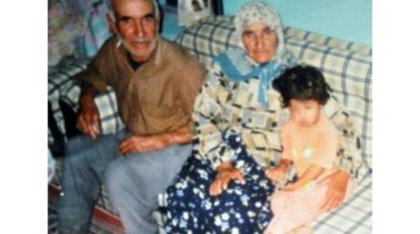 5 Yaşındaki Torun Tarafından &Ouml;ld&uuml;r&uuml;len Kadın Toprağa Verildi