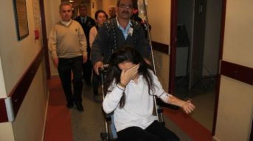 &Ouml;nce &Ccedil;arptı Sonra Hastaneye G&ouml;t&uuml;rd&uuml;