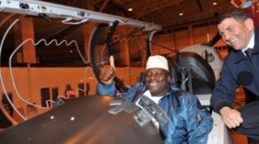 Gambiya Cumhurbaşkanı Jammeh, Tusaş&rsquo;ı Ziyaret Etti