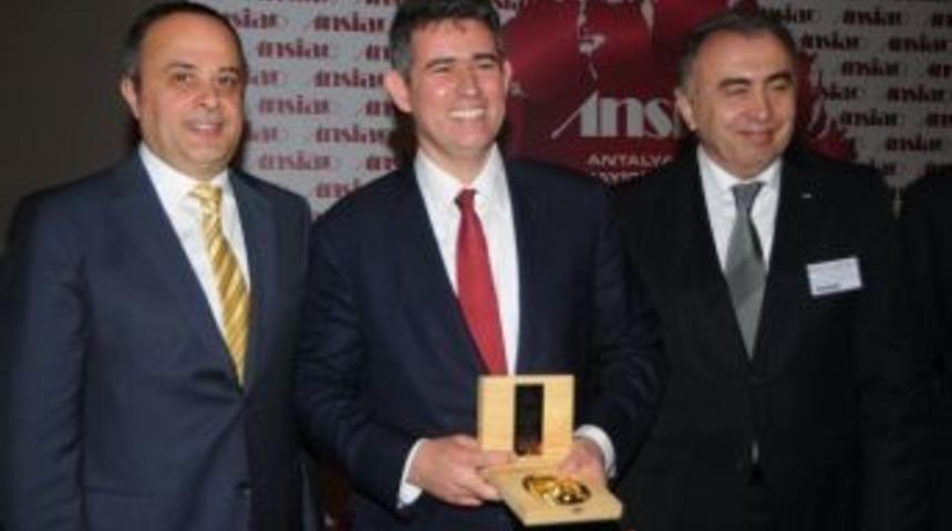 T&uuml;rkiye Barolar Birliği Başkanı Metin Feyzioğlu: