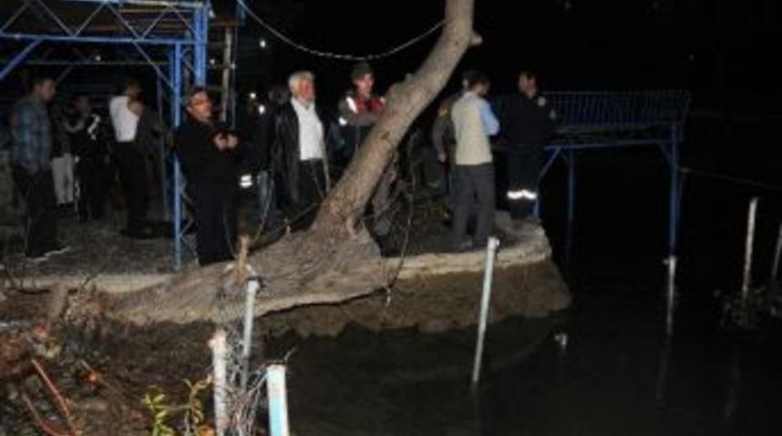 Dim &Ccedil;ayına D&uuml;şen &Ccedil;ocuk &Uuml;&ccedil; Saat Sonra Bulundu