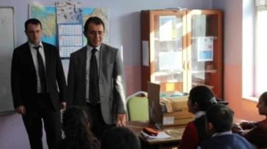 Selim&rsquo;de 545 &Ouml;ğrenciye Eğitim Seti Verildi