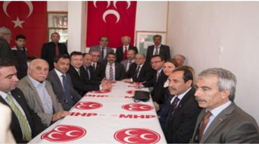Milliyet&ccedil;i Hareket Partisi'nin G&ouml;lpazarı Se&ccedil;im B&uuml;rosu A&ccedil;ıldı