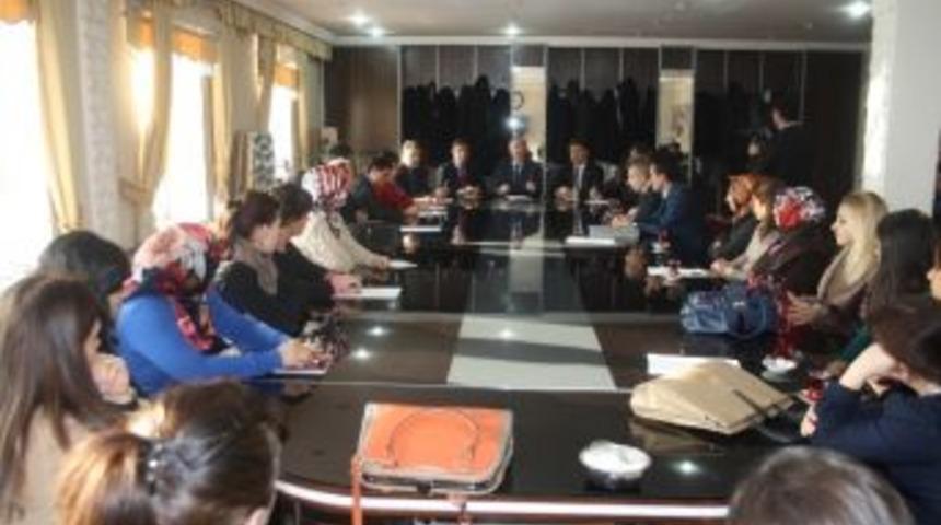 Vali B&uuml;y&uuml;kersoy&rsquo;dan &Ouml;ğretmenlere G&uuml;ler Y&uuml;z Uyarısı