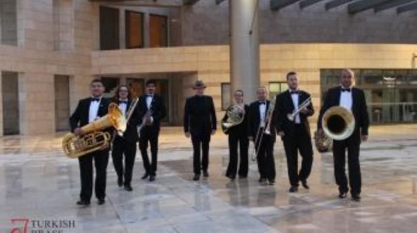 B&uuml;y&uuml;kşehir'den &ldquo;sevgililer G&uuml;n&uuml;&rdquo; Konseri