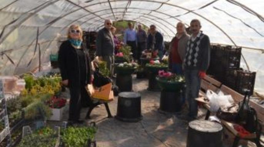 B&uuml;y&uuml;k&ccedil;ekmeceli'ler "sevgi G&uuml;n&uuml;"ne Hazırlanıyor