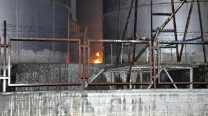 Konya&rsquo;da Tmo&rsquo;nun Silosunda &Ccedil;ıkan Yangın Korkuttu